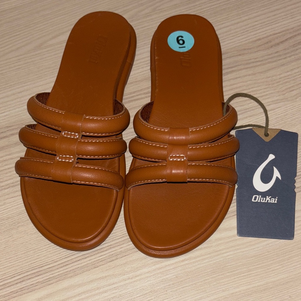 OluKai Women's Tiare Slide Sandals Fox